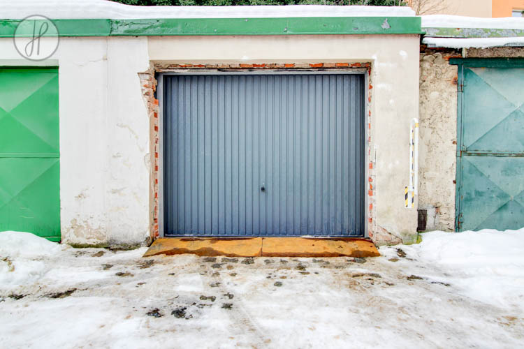 garáž na prodej - Perštýn